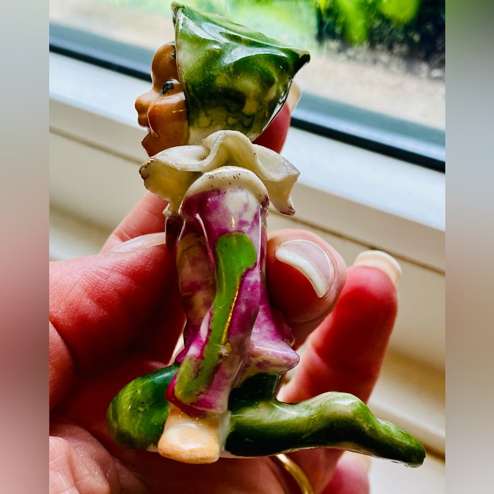 Mid century ceramic pixie - Picture 2 of 9